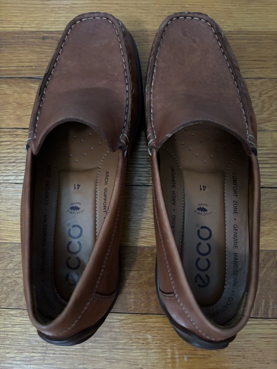 Ecco Men\'s Cognac Leather Slip-On Loafers